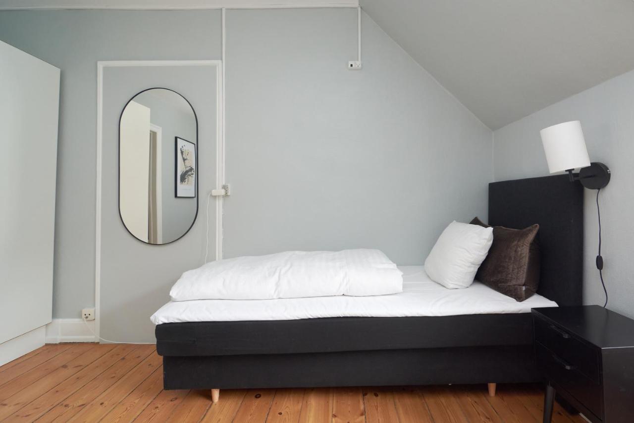 Stylish 5 Person Apartment In Vibrant Urban Area コペンハーゲン エクステリア 写真