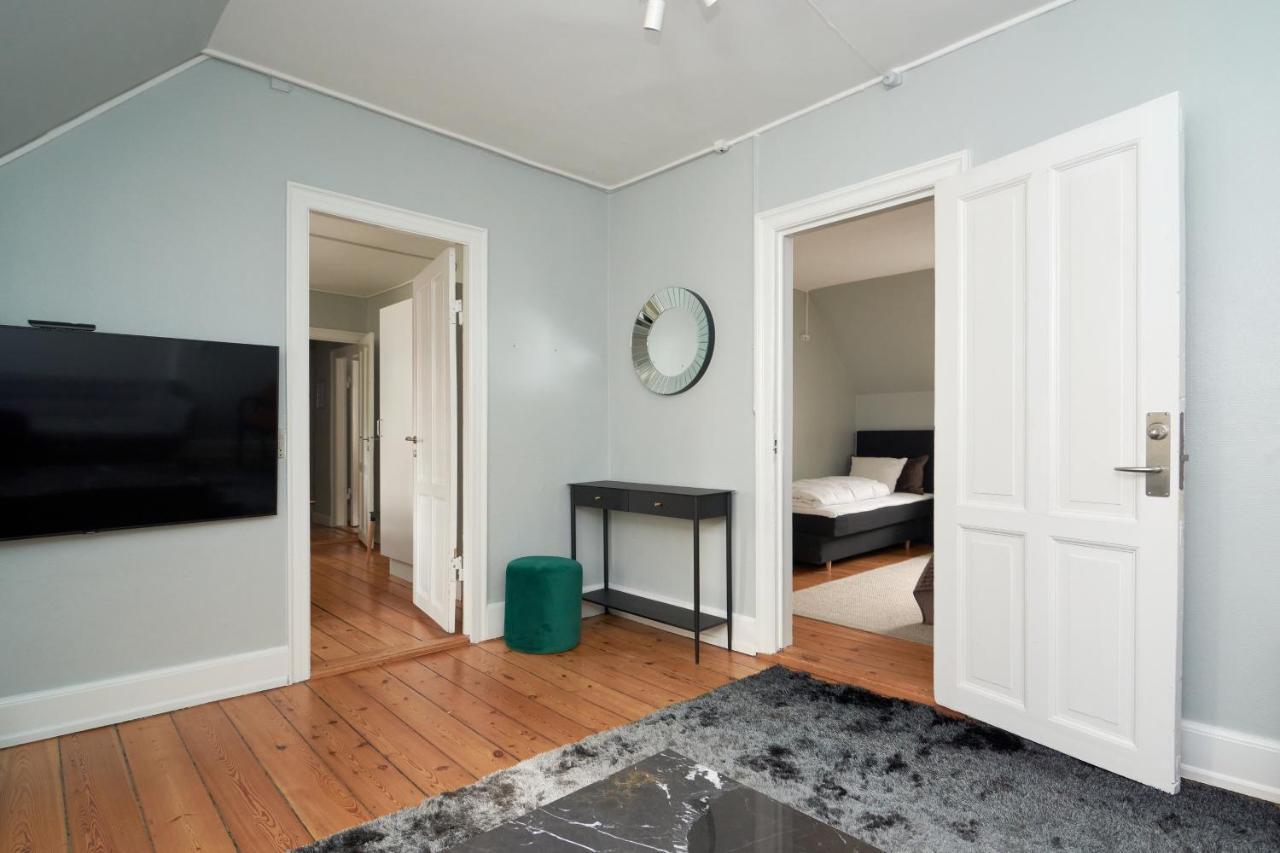 Stylish 5 Person Apartment In Vibrant Urban Area コペンハーゲン エクステリア 写真